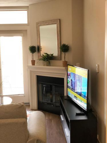 Westwood Apartment 3g84