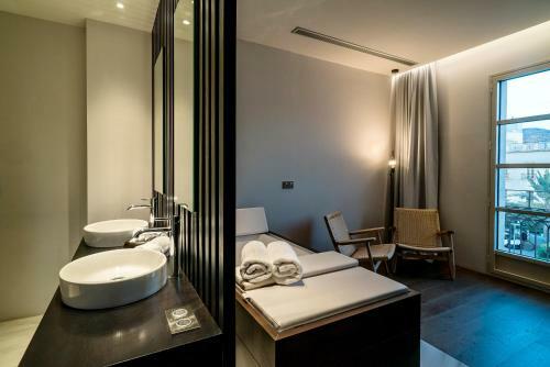 Aire Hotel & Ancient Baths