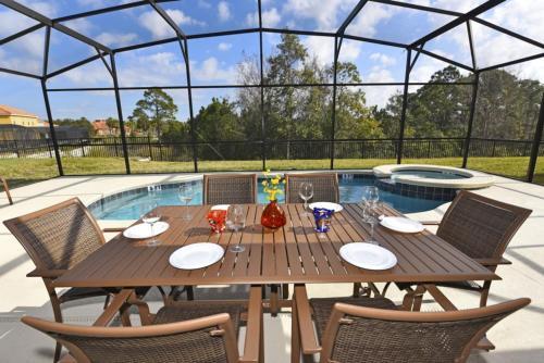 Six-bedroom Cabello Villa #401