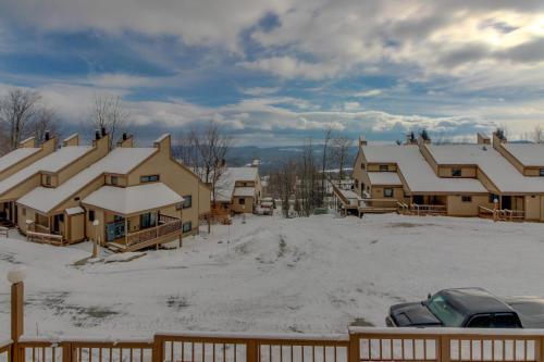 Okemo Trailside 21a