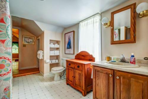 Country Comfort Retreat