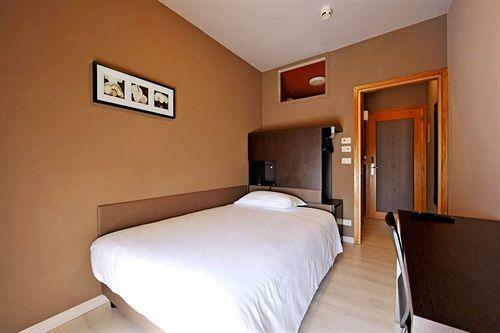 Hotel M14