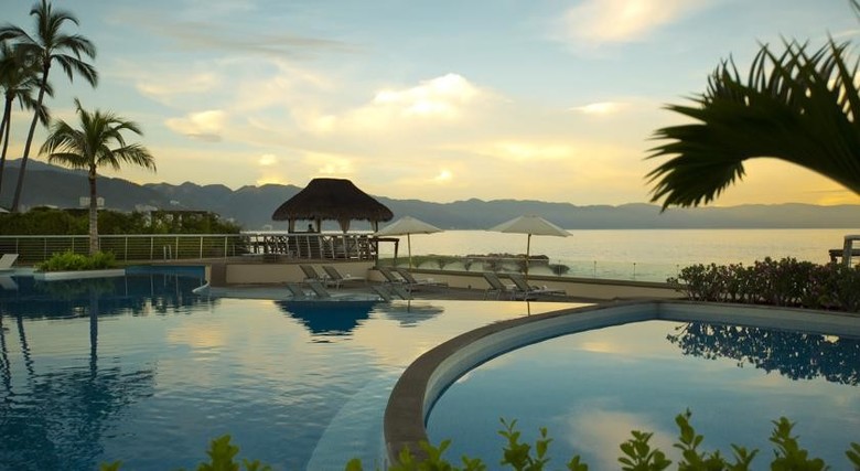 Hotel Sunset Plaza Beach Resort & Spa