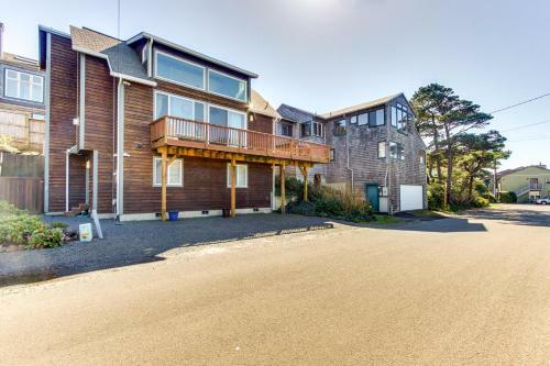 Manzanita Oak Shores