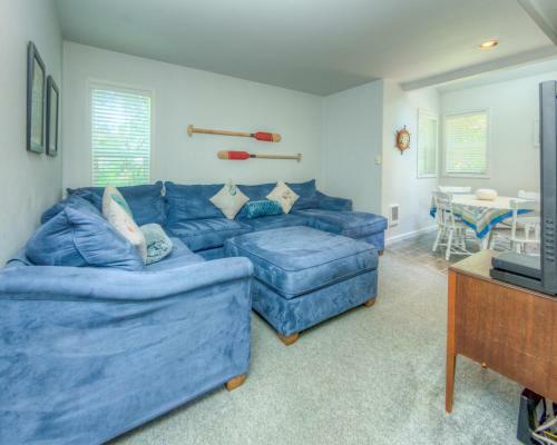 Castaway Cabin