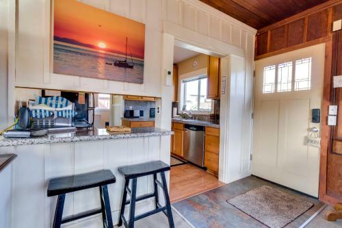 Cottage By The Sea (mca #1213)
