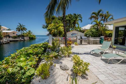 2 Bedroom - Conch Crib