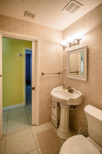 2 Bedroom - Conch Crib