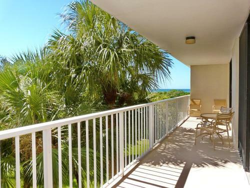 South Seas Tower 4-309