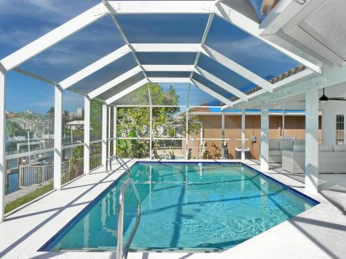 Villa 1161 Twin Oak Court