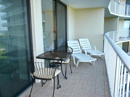 South Seas Tower 4-602