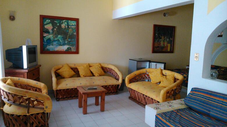 Hotel Catalina Beach Resort