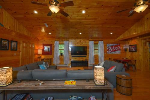 Grey Wolf Three-bedroom Holiday Home