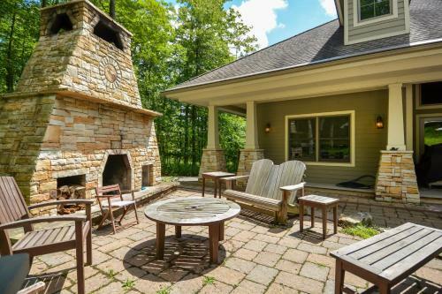 Stone Mountain Vista Five-bedroom Villa