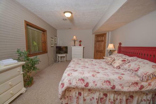 Tranquility Four-bedroom Holiday Home
