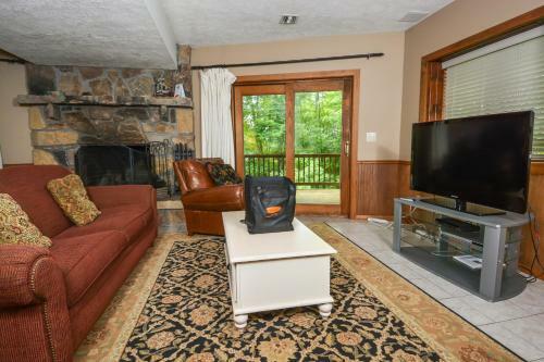 Tranquility Four-bedroom Holiday Home