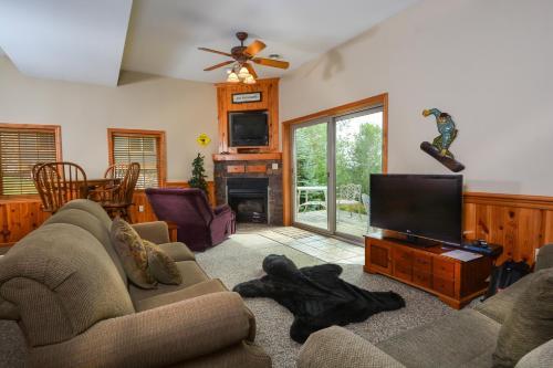 Green Gables Four-bedroom Holiday Home