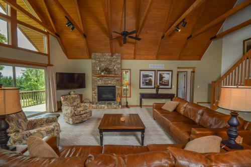 Mountain Merlot Five-bedroom Holiday Home