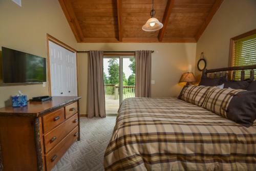Mountain Merlot Five-bedroom Holiday Home