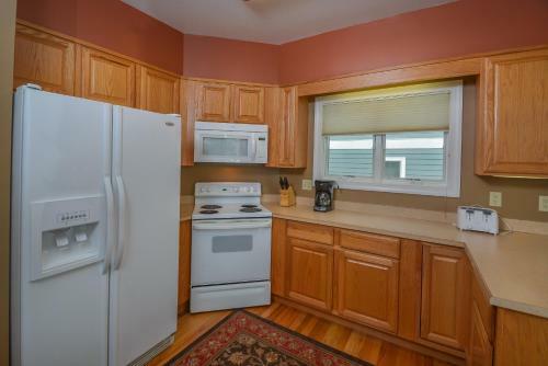 Just Getting Started Five-bedroom Holiday Home