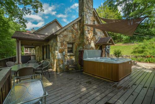 Sundance Five-bedroom Holiday Home