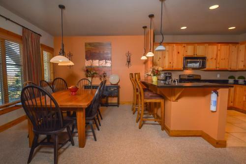 Tips Up Four-bedroom Holiday Home