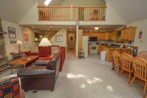Adlerskron Four-bedroom Holiday Home