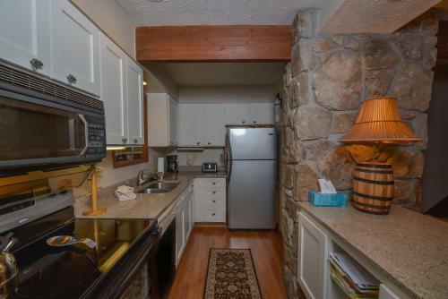 Ski Harbor #30 Four-bedroom Townhome