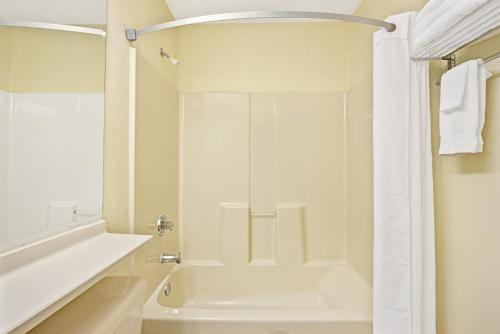 Hotel Microtel Inn And Suites By Wyndham - Cordova