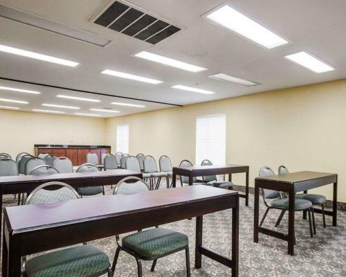 Hotel Quality Suites Memphis/ Wolfchase Galleria