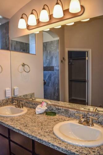 3 Bedroom Home In Mesquite #466