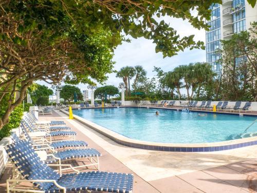 Bayshore Apartments
