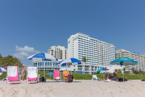 Castle Beach: Sail Away Suite