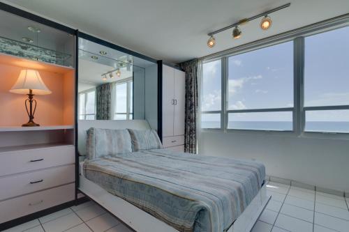 Castle Beach: Coral Condo