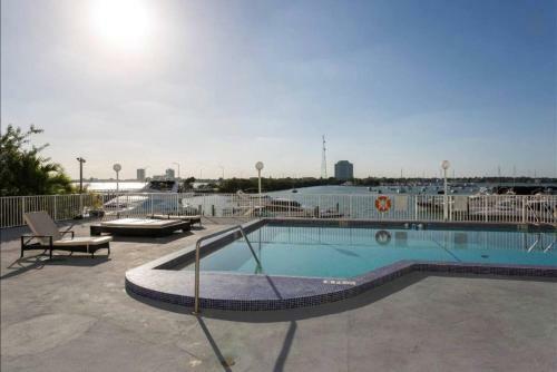 Apartamento Awesome Place With Pool And Park 4