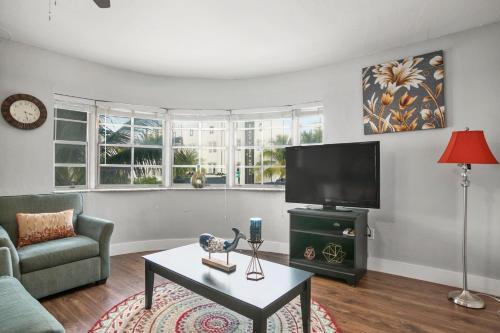 Apartamento 2 Bedroom Condo On Collins Ave