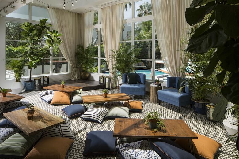 Hotel Generator Miami
