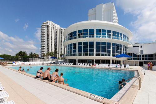 Castle Beach: Treasure Condo