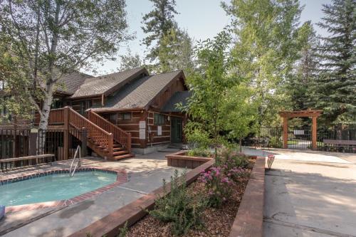 Spring Mountain Retreat