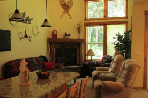 Aspen Village 84