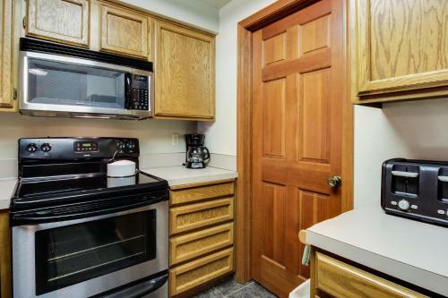 Aspen Village Golf Course Condo - Fairways 71