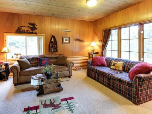 Deer Crossing Cabin