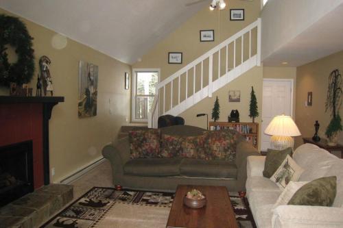Trails End Cabin