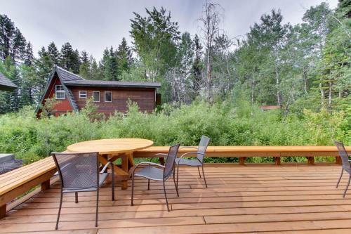 Crescent Cabin