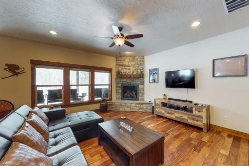 Mountain View Family Cabin