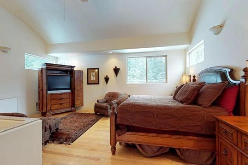 Hunter's Lodge