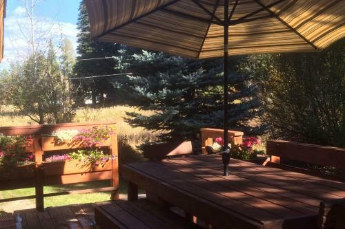Pinedale Cabin