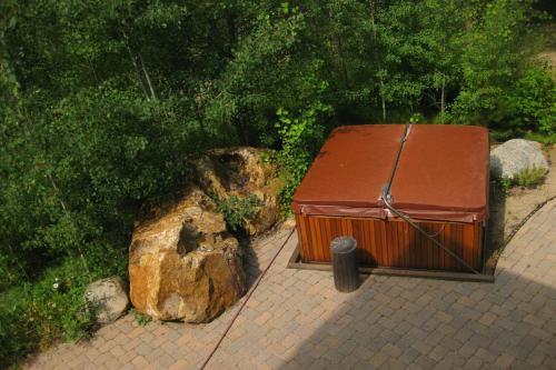 Serenity Lodge