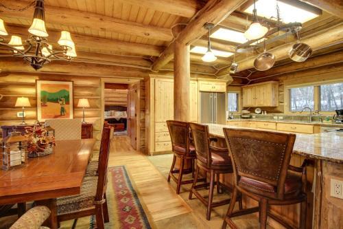 Lake Fork Lodge
