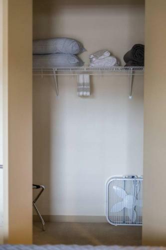 One Bedroom Apartment With Parking